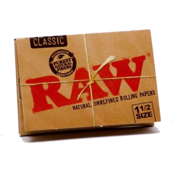 RAW Classic Rolling Papers - 1.5" 33 Per Pack 24ct Box - Image 3