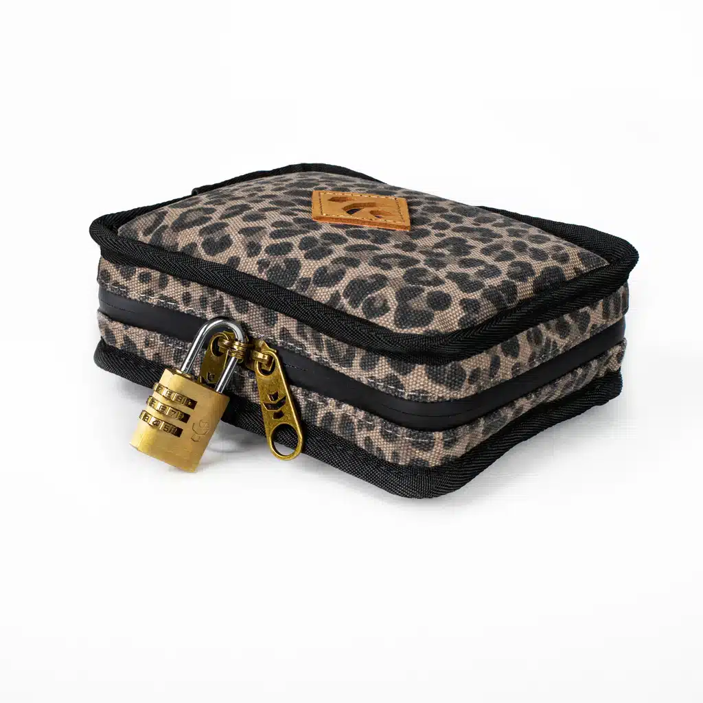 Revelry Smell Proof Pipe Kit - Leopard - Image 6