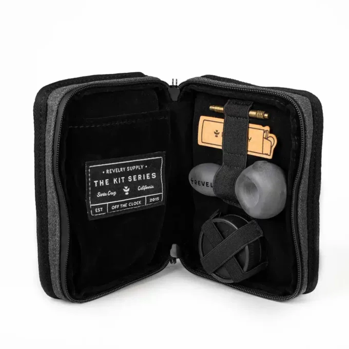 Pipe_Kit_Smoke_Open_1024x1024.jpg.webp Revelry Smell Proof Pipe Kit – Smoke