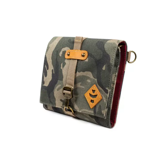 Revelry Rolling Kit Tri-Fold Canvas – Camo